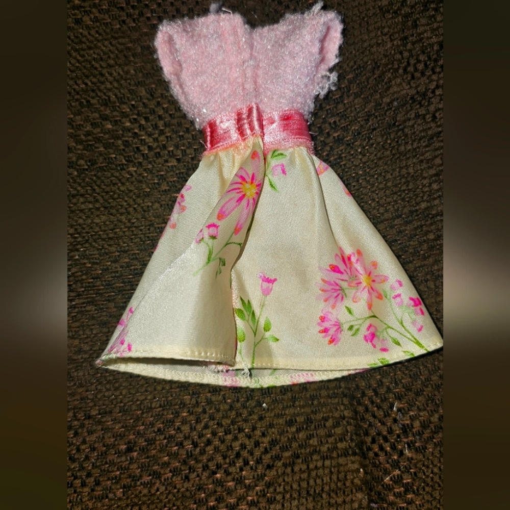 *VINTAGE BARBIE FANCY DRESS WITH PINK BARBIE LABEL--EXCELLENT
